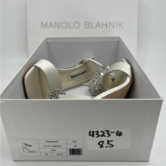 MANOLO BLAHNIK Parinasan Embellished Sandals - Picture 12 of 12